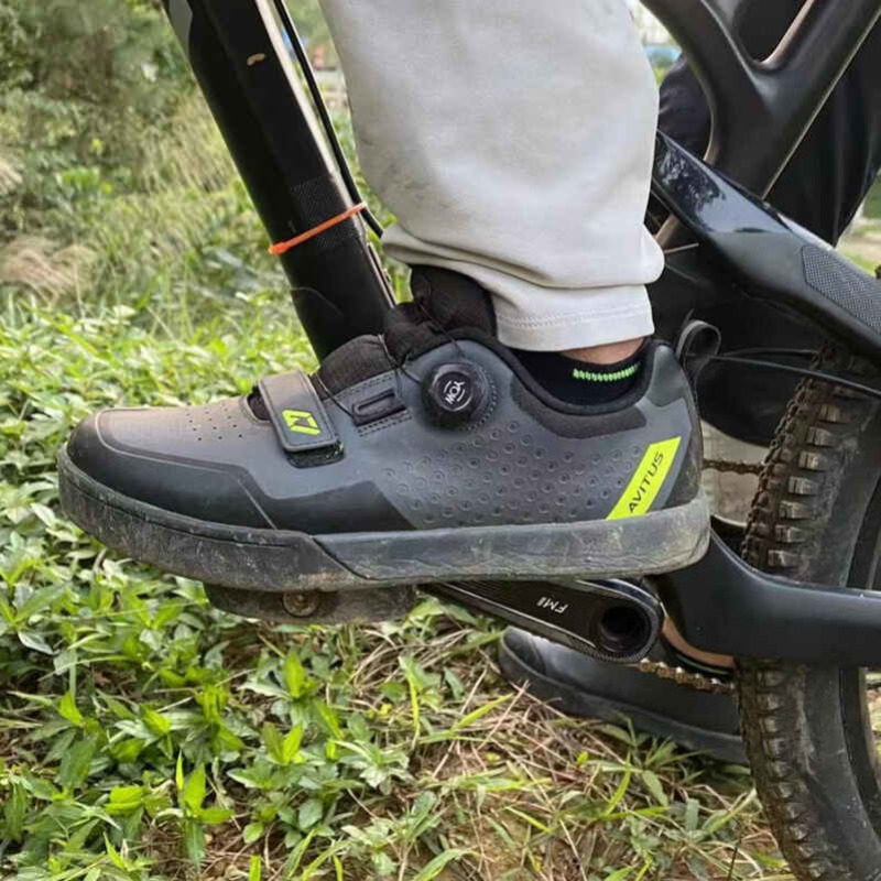 AVITUS zapatos para bicicleta  - Commuting On Road Bike reseña y precio